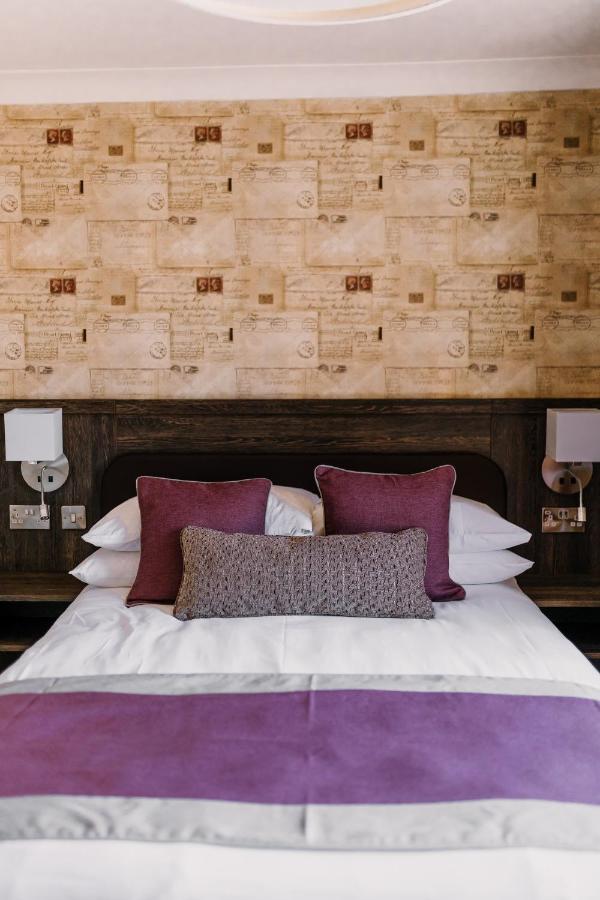 The Bull Hotel Stony Stratford Esterno foto