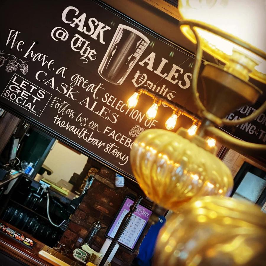 The Bull Hotel Stony Stratford Esterno foto