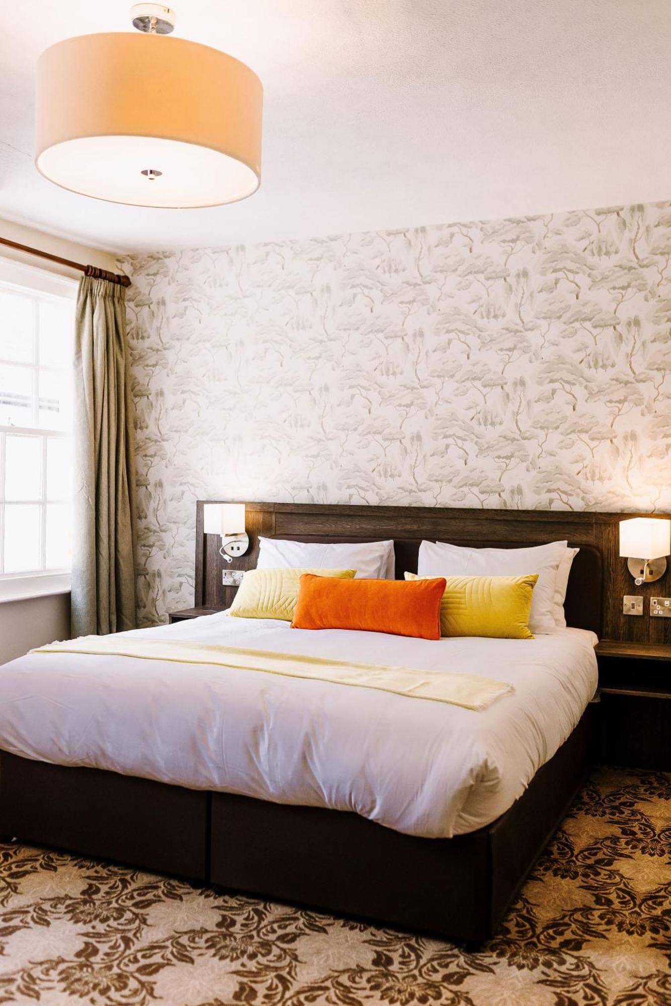 The Bull Hotel Stony Stratford Esterno foto